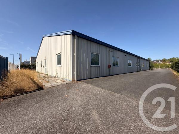 à vendre  554,30 m 2   MOULINS  - 03