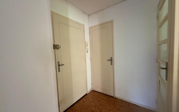 Appartement à vendre    3 pièces •  Eu