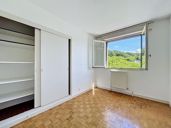 Appartement Aix-les-Bains 4 pièces 72,84 m² ( Carrez ) - Proche gare et centre-ville