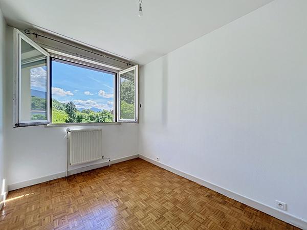 Appartement Aix-les-Bains 4 pièces 72,84 m² ( Carrez ) - Proche gare et centre-ville