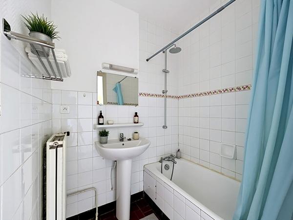 Appartement Aix-les-Bains 4 pièces 72,84 m² ( Carrez ) - Proche gare et centre-ville