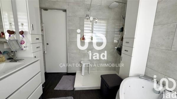 Maison à vendre 5 pièces 125 m² Templemars