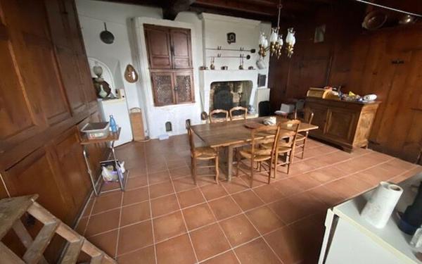 Maison à vendre    8 pièces •  Cozes