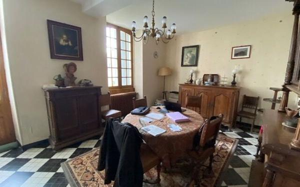 Maison à vendre    8 pièces •  Cozes