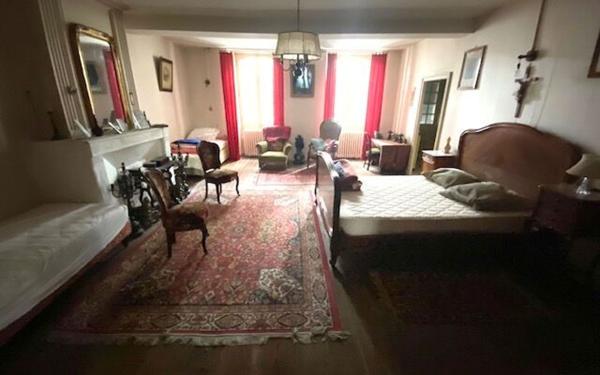 Maison à vendre    8 pièces •  Cozes