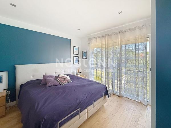 Grande maison d'exception 5 pièces 4 chambres avec piscine et terrasses - 69500 BRON