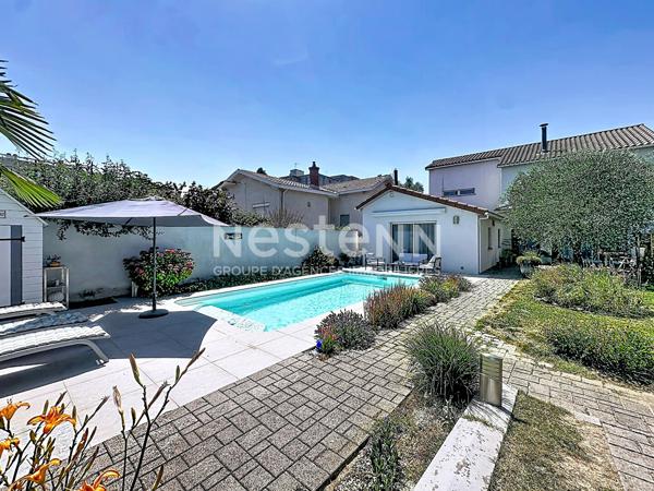 Grande maison d'exception 5 pièces 4 chambres avec piscine et terrasses - 69500 BRON
