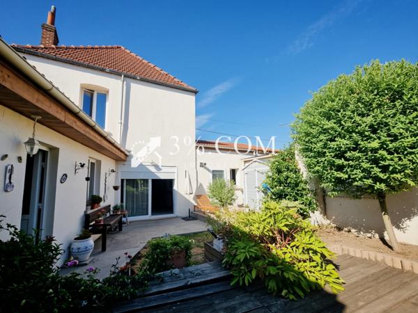 Maison 6 pièce(s) 3 chambre(s) 157 m²