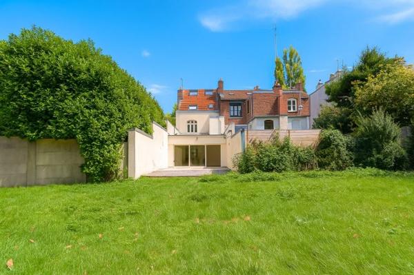 Maison mitoyenne 1 côté Marcq-en-Baroeul 157 m²