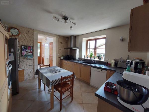 Maison rurale à vendre à Brantôme en Périgord en Dordogne (24310), ref : 18113/127