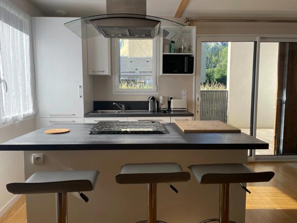Maison récente 70 m² — Le Mont-Dore (Massif du Sancy) — 2 chambres — terrasse (22  m²)— grand garage (44 m²)