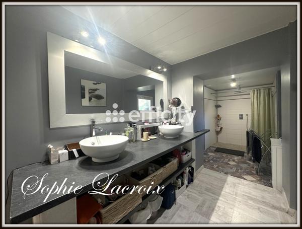 Maison 6 pièces - 212 m²