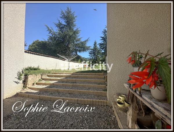 Maison 6 pièces - 212 m²