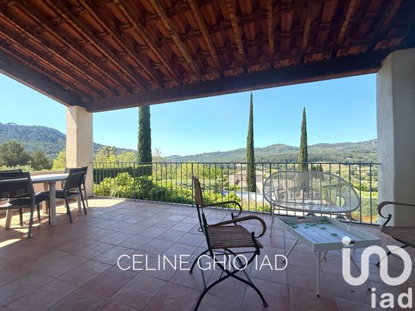Maison à vendre 6 pièces 155 m² Le Castellet