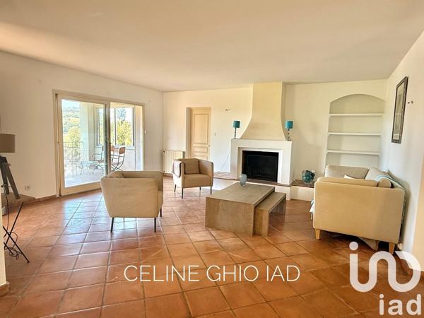 Maison à vendre 6 pièces 155 m² Le Castellet