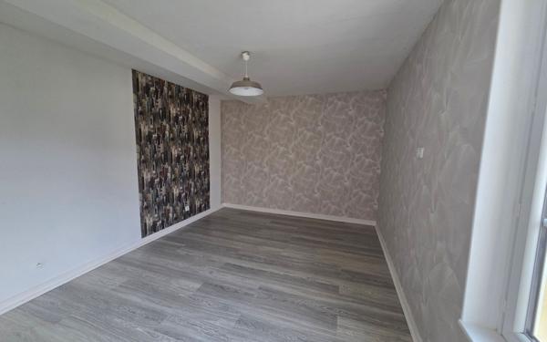 Maison à louer    4 pièces •  Chierry