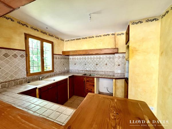 Maison de plain-pied avec garage- Proche village