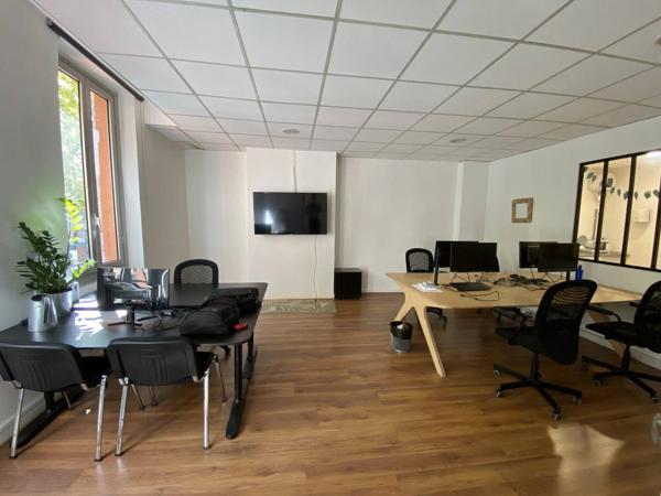 Bureaux 83m2 - 1er Etage - boulevard Lascrosses