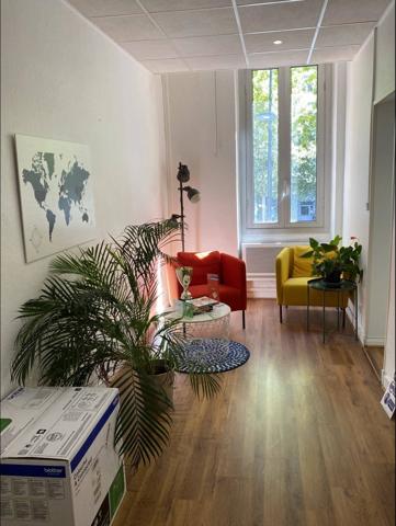 Bureaux 83m2 - 1er Etage - boulevard Lascrosses