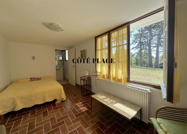 Saint-Palais-sur-Mer (17420) SAINT PALAIS / MER proche plage villa avec terrain boisé de 4400 m2 - AU PRIX DE VENTE DE 1.100.000 € HAI