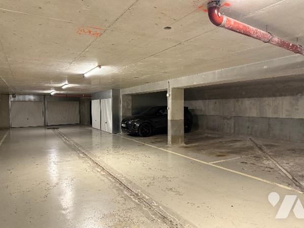 2 pièces entièrement rénové au cœur de Juan les Pins à 100M des Plages avec un parking