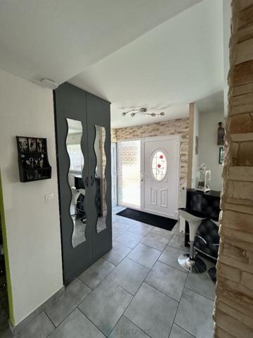 Jolie maison de résidence sur secteur calme en impasse.