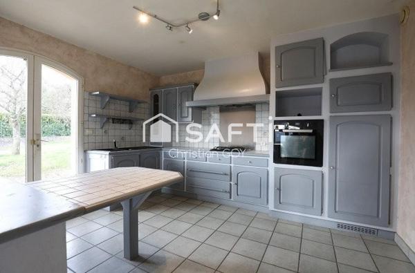 38300 - BOURGOIN JALLIEU - MAISON 160 M² HABITABLE - 4/5 CHAMBRES - 1025 M² TERRAIN