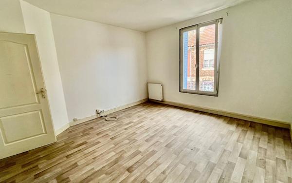 Maison à vendre    3 pièces •  Chauny