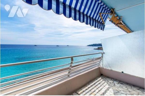 MENTON TROIS PIÉCES VUE MER.