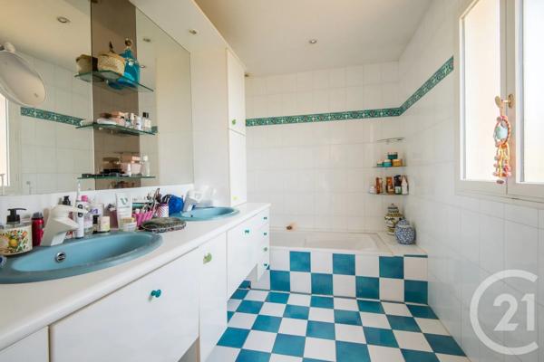 Maison à vendre  5 pièces - 139,72 m 2   NICE  - 06