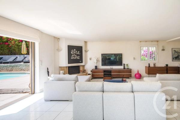 Maison à vendre  5 pièces - 139,72 m 2   NICE  - 06