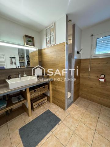 Maison 200m² avec dépendance et piscine