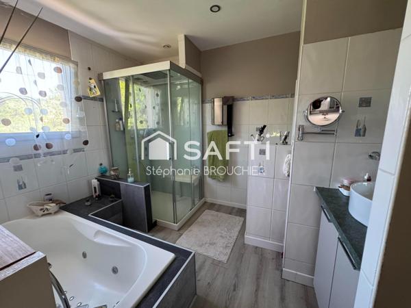 Maison 200m² avec dépendance et piscine