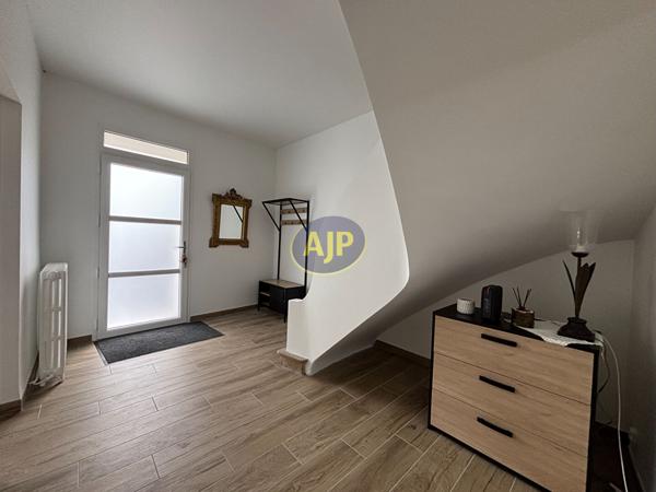 Maison à louer Begles : 5 pièces, 114m² avec 4 chambre(s) à 1 900€ - AJP Immobilier Bordeaux Nansouty