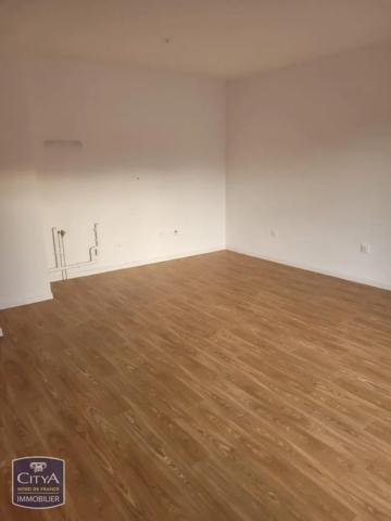 Appartement à louer 2 pièces 42.12m² Saint-Saulve (59880)
