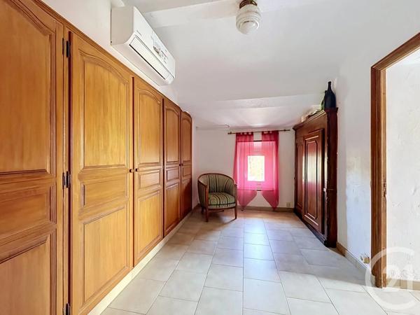 Maison à vendre  5 pièces - 145 m 2   MOUGINS  - 06