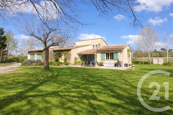 Maison à vendre  6 pièces - 150 m 2   SALLEBOEUF  - 33