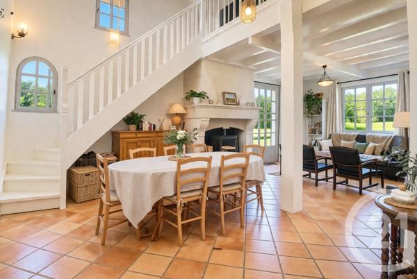 Maison à vendre  6 pièces - 150 m 2   SALLEBOEUF  - 33