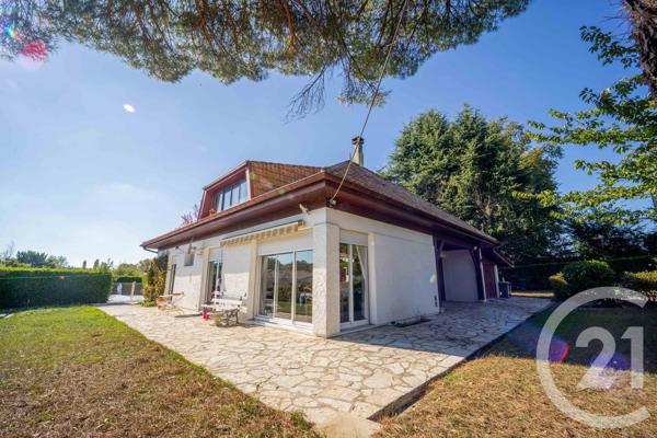 Maison à vendre  6 pièces - 150 m 2   SALLEBOEUF  - 33