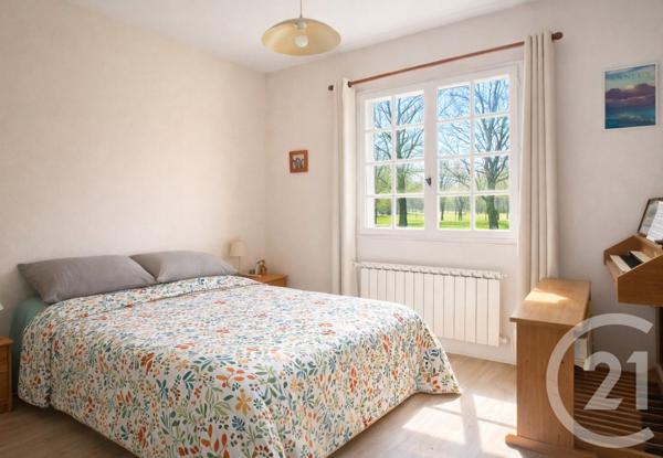 Maison à vendre  6 pièces - 150 m 2   SALLEBOEUF  - 33