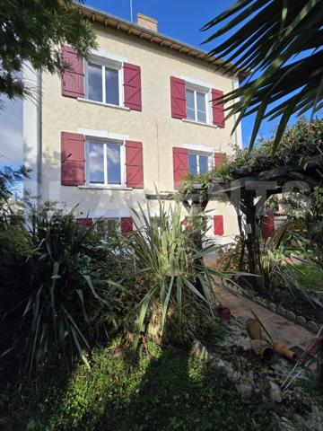 maison/villa 5 pièce(s) 200 m2