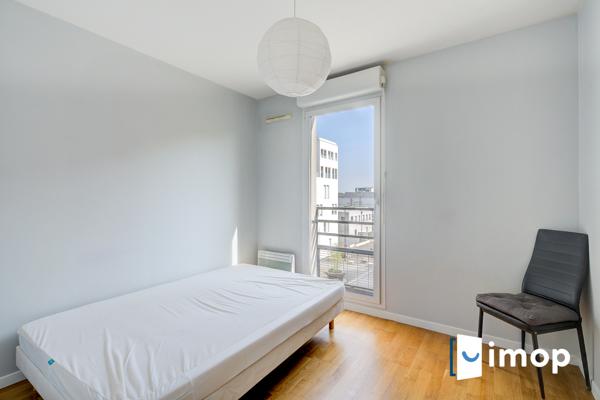 Massy Vilmorin : lumineux T3 avec balcon et parking, à 5 min à pied du RER B & C