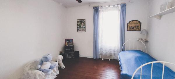 Belle Maison de Maitre avec studio, cour et garage