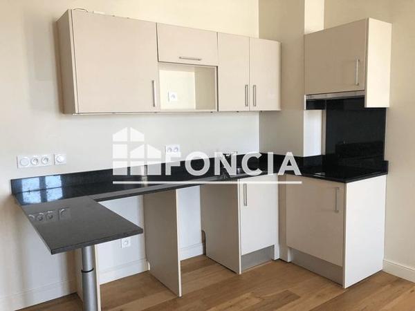 Location Appartement 3 pièces 67.3 m² - 24 RUE DE LEQUYER Saint Brieuc 22000