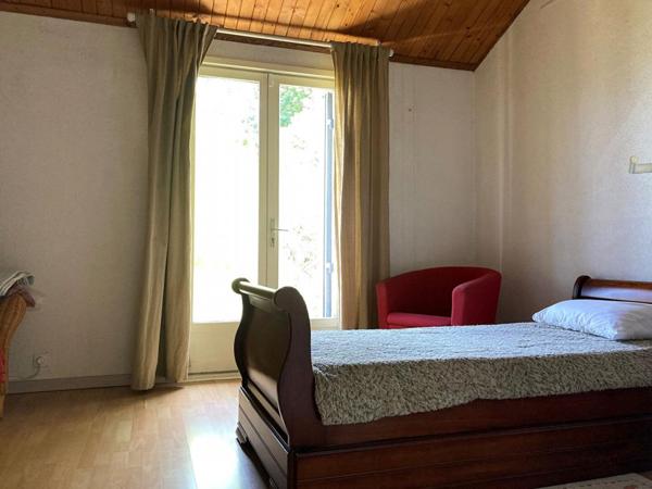 Maison atypique avec gîte et piscine