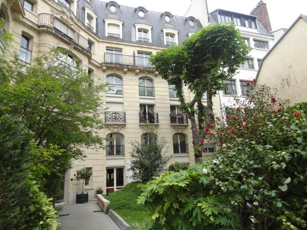 Paris (75017) Appartement 3 pièces 85m2 aux Hespérides Villa Malesherbes Paris 17ème
