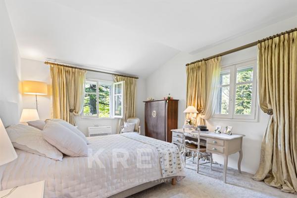 Villa domaine privé piscine et étangs - Chateauneuf-Grasse