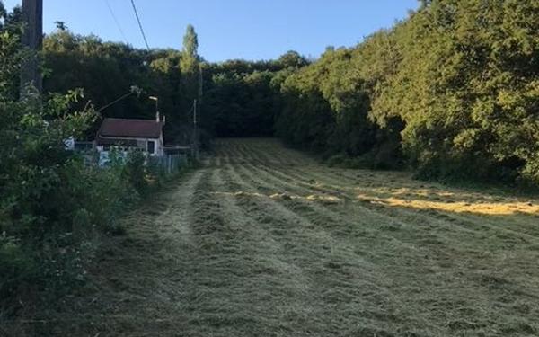 Terrain à vendre    Arquian