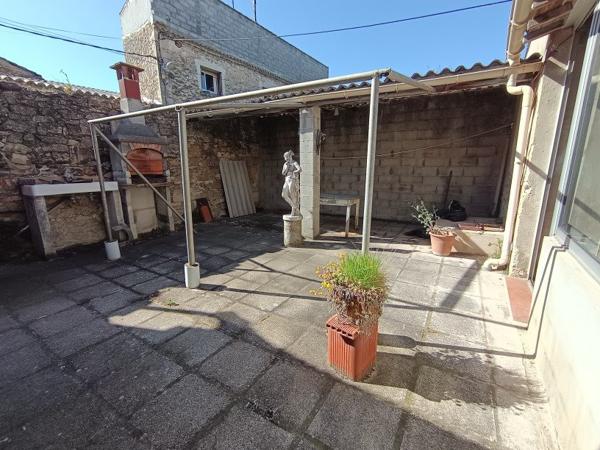 Maison à JONQUIERES SAINT VINCENT (30300)