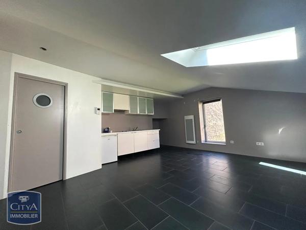 Appartement à louer 1 pièce 27.49m² Charleville-Mézières (08000)
